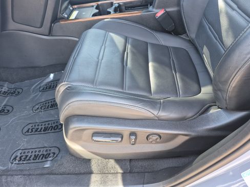 Used 2022 Honda CR-V Touring image 20