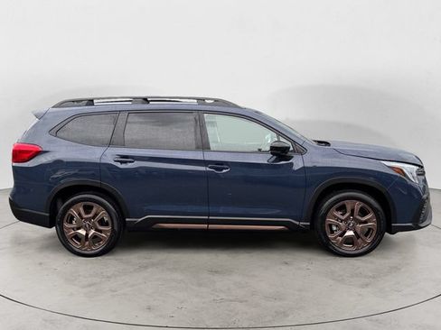 Certified 2025 Subaru Ascent Bronze Edition AWD/4WD image 4