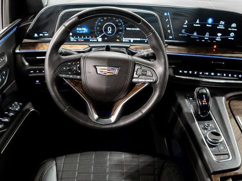 Used 2024 Cadillac Escalade ESV Sport Platinum w/ LPO, ONYX Package image 15