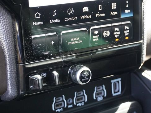 Used 2025 RAM 3500 Longhorn AWD/4WD image 31