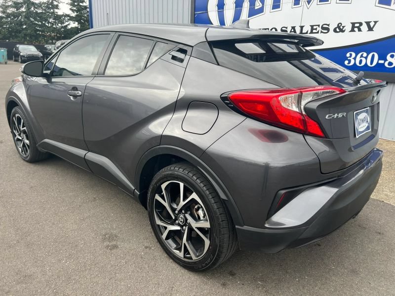 Used 2021 Toyota C-HR XLE FWD image 15