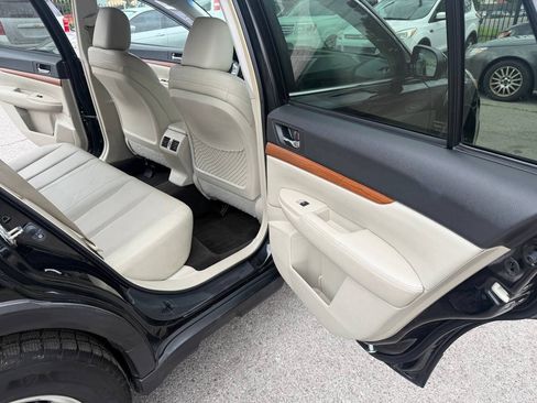Used 2014 Subaru Outback 2.5i Limited AWD/4WD image 16