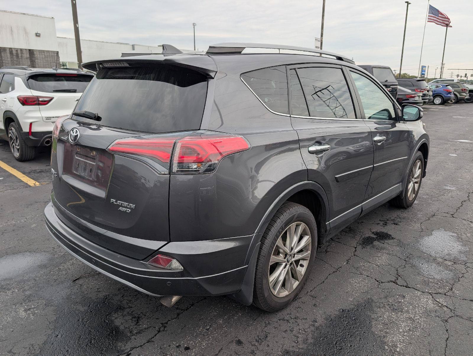 Used 2017 Toyota RAV4 Platinum AWD/4WD image 8