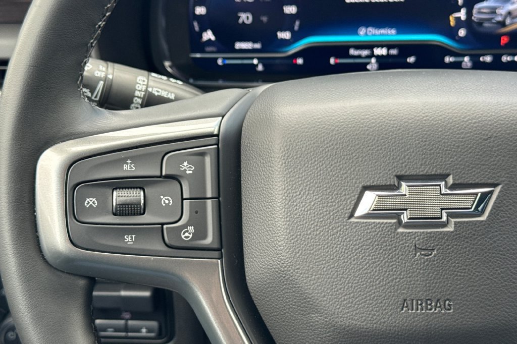 Used 2024 Chevrolet Tahoe Z71 w/ Luxury Package AWD/4WD image 30