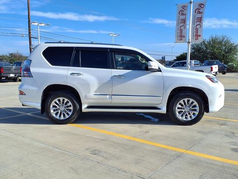 Used 2017 Lexus GX 460 Premium image 4