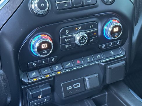 Used 2021 GMC Sierra 1500 AT4 w/ AT4 Premium Package image 21