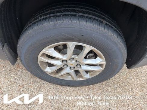 Used 2018 Chevrolet Traverse LT FWD image 8