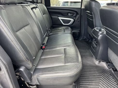 Used 2017 Nissan Titan SL AWD/4WD image 15
