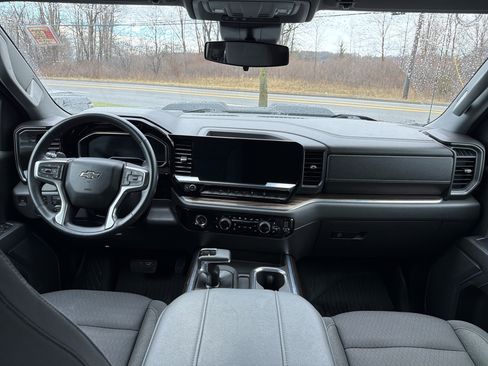 Used 2023 Chevrolet Silverado 1500 LT Trail Boss w/ Protection Package image 13