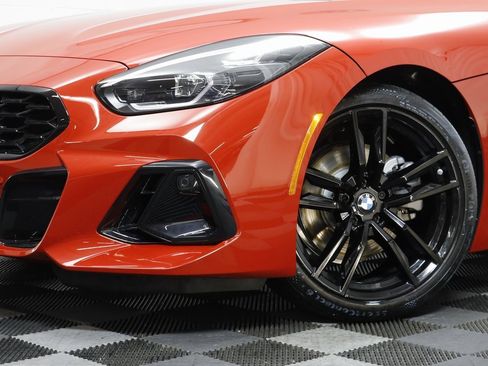 New 2026 BMW Z4 sDrive30i w/ Shadowloine Package image 3