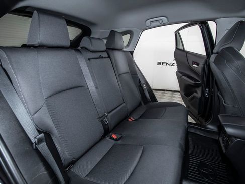 Used 2024 Toyota Venza LE image 17