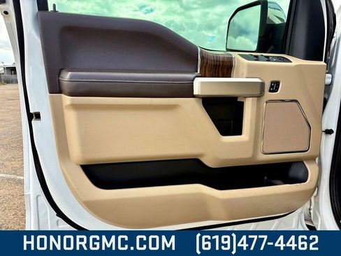 Used 2020 Ford F150 Lariat image 17