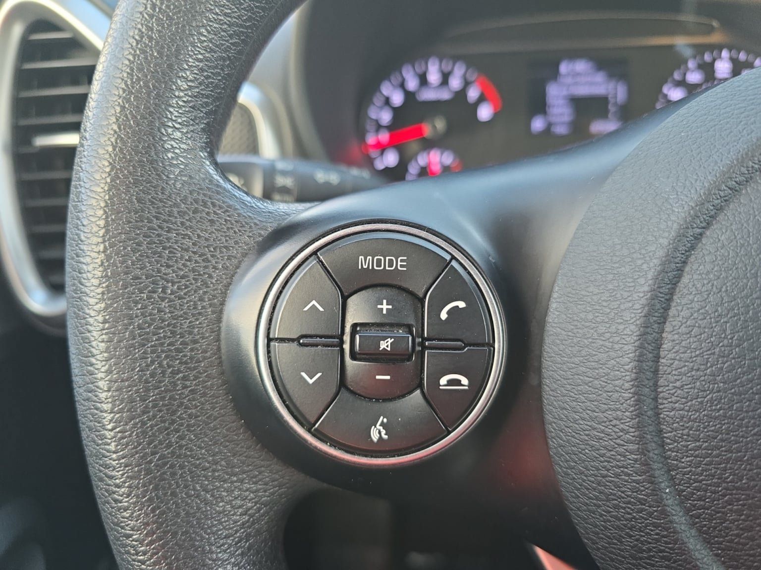 Used 2022 Kia Soul LX w/ Technology Package FWD image 22