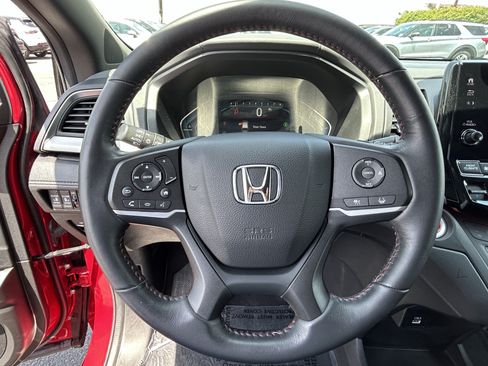 Certified 2024 Honda Odyssey Sport image 24