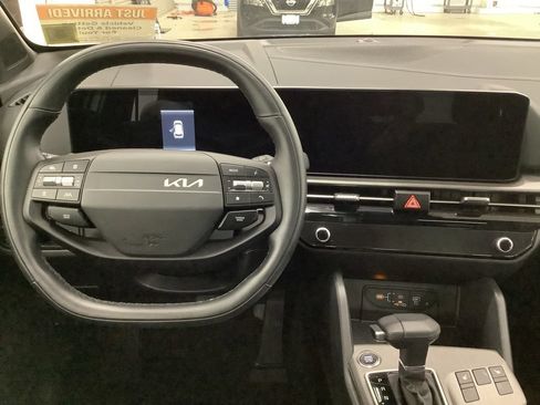Certified 2026 Kia Sportage X-Line w/ X-Line Premium Package AWD/4WD image 12