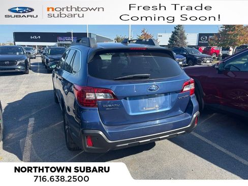 Used 2019 Subaru Outback 2.5i Limited image 3