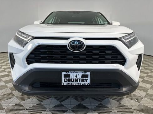 Used 2023 Toyota RAV4 LE AWD/4WD image 2