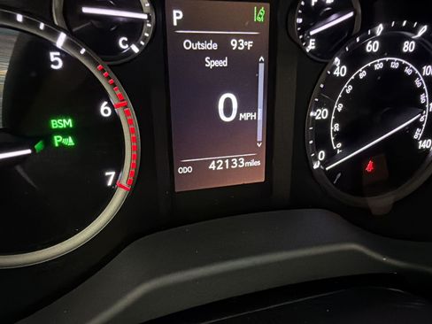 Used 2023 Lexus GX 460 Premium AWD/4WD image 27