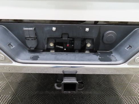 Used 2020 Chevrolet Silverado 2500 LTZ w/ LTZ Premium Package image 43