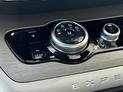 New 2026 Ford Expedition Max Platinum w/ Driver's Package image 22