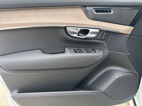 New 2026 Volvo XC90 B6 Plus w/ Protection Package Premier image 12