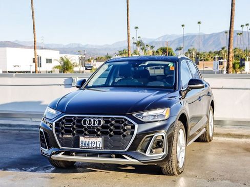 Used 2021 Audi Q5 e Premium Plus w/ Premium Plus Package image 4