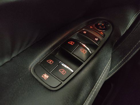 Used 2017 Nissan Armada Platinum w/ Interior Lighting Package AWD/4WD image 27