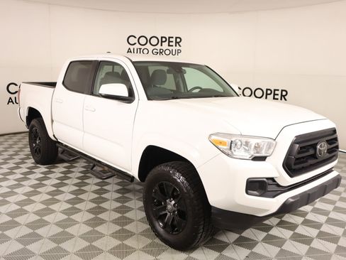 Used 2022 Toyota Tacoma SR w/ SR Convenience Package image 1
