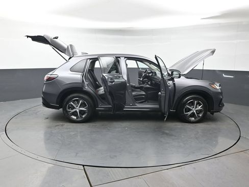Certified 2024 Honda HR-V EX-L image 48