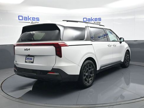 New 2025 Kia Carnival SX w/ SX Dark Edition Package FWD image 8