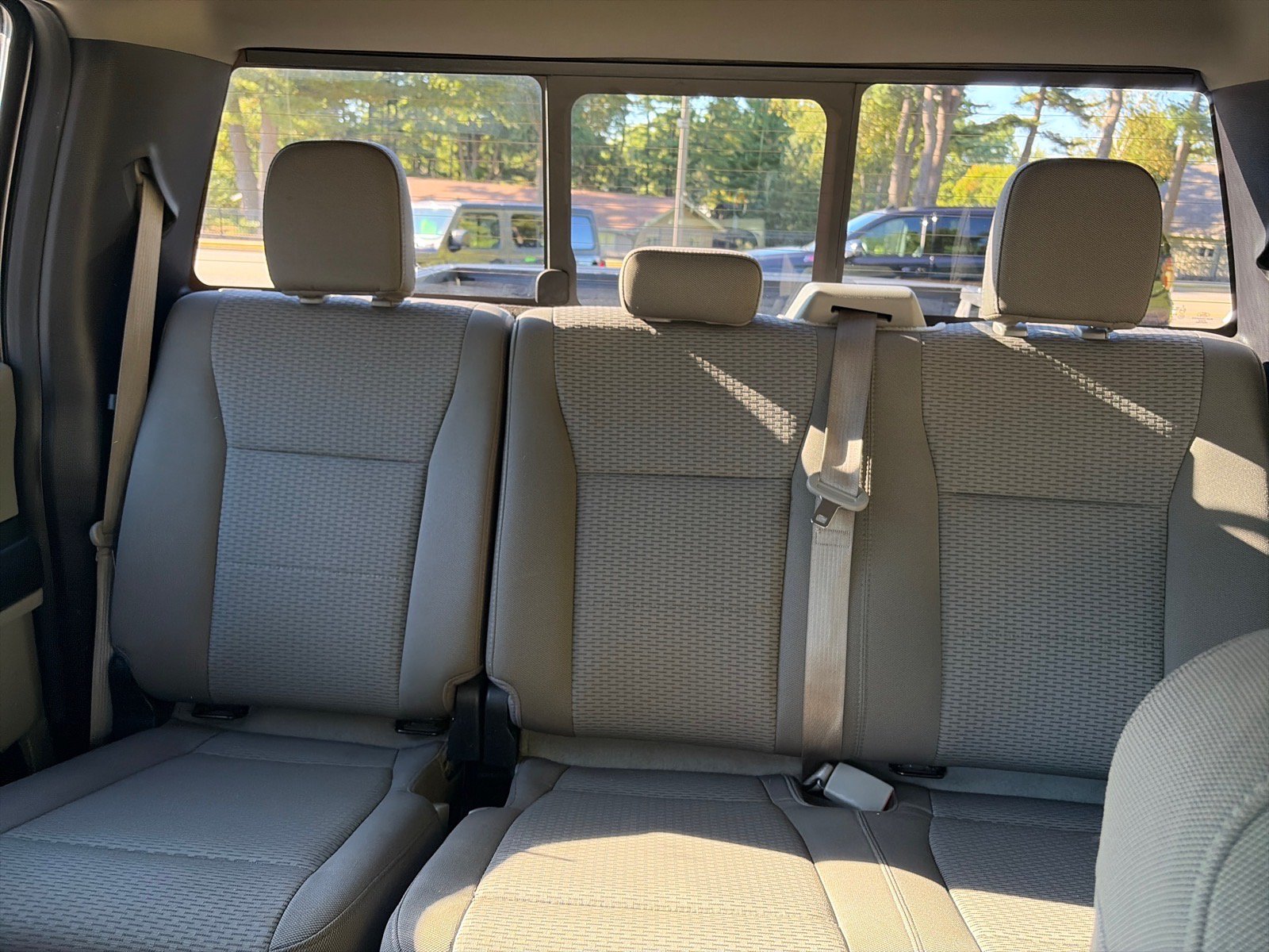 Used 2018 Ford F150 XLT w/ Equipment Group 302A Luxury AWD/4WD image 16