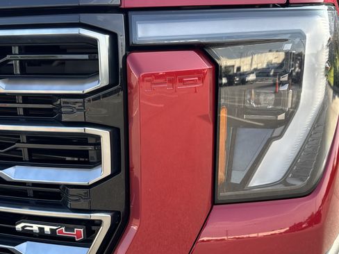 Used 2024 GMC Sierra 2500 AT4 w/ AT4 Premium Plus Package AWD/4WD image 6