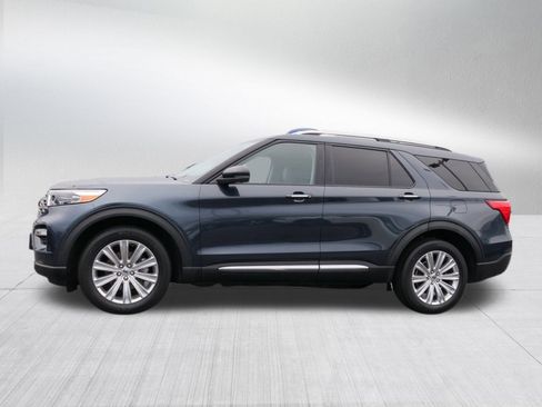 Used 2022 Ford Explorer Limited w/ Equipment Group 301A image 6
