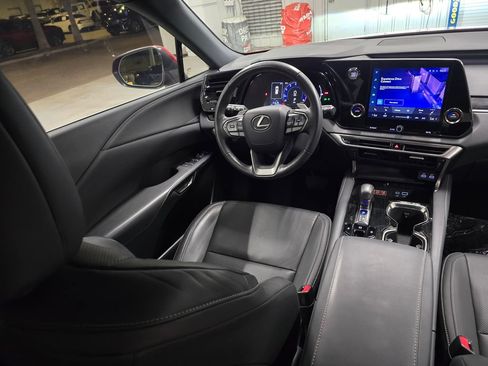 Used 2024 Lexus RX 350 FWD w/ Technology Package image 33