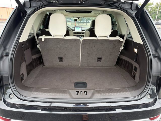 Certified 2023 Lincoln Aviator Black Label w/ Dynamic Handling Package AWD/4WD image 28