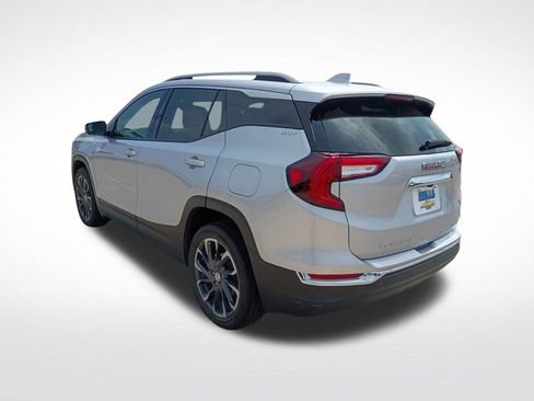 Certified 2022 GMC Terrain SLT image 7