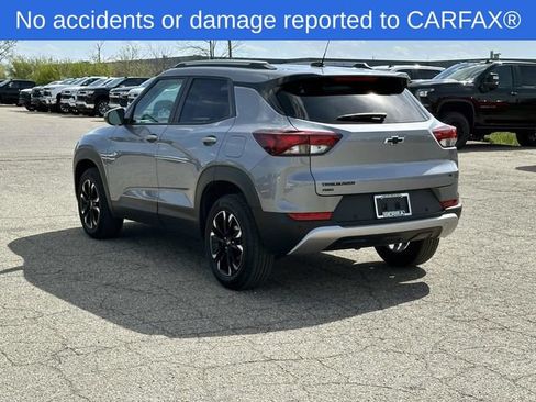 Certified 2023 Chevrolet TrailBlazer LT w/ LPO, Blackout Package AWD/4WD image 3
