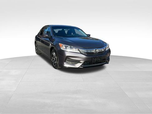 Used 2016 Honda Accord LX image 7