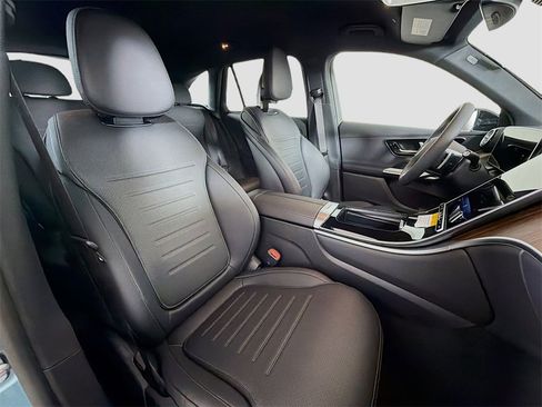 New 2026 Mercedes-Benz GLC 300 4MATIC image 30