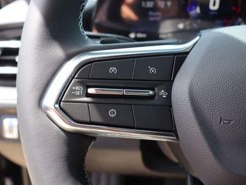 New 2026 Chevrolet Traverse LT AWD/4WD image 17