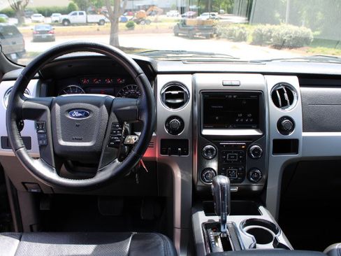 Used 2014 Ford F150 FX4 w/ Equipment Group 402A Luxury AWD/4WD image 12