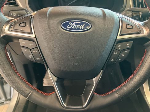 Used 2024 Ford Edge ST-Line image 17