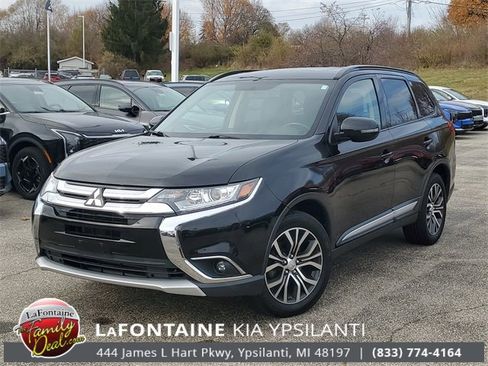 Used 2016 Mitsubishi Outlander SEL image 29