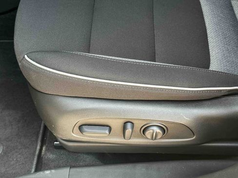 Used 2026 Chevrolet TrailBlazer LT w/ Convenience Package FWD image 15