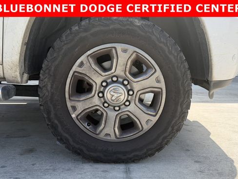Used 2018 RAM 2500 Laramie w/ Sport Appearance Group AWD/4WD image 10