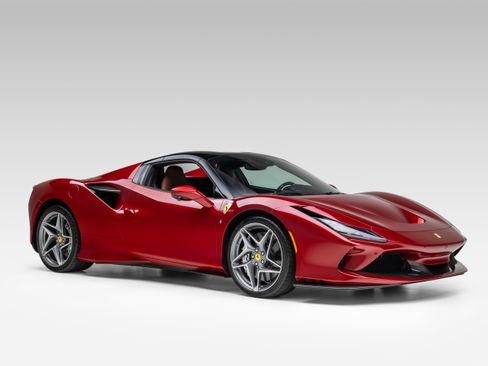 Certified 2023 Ferrari F8 Tributo RWD image 17