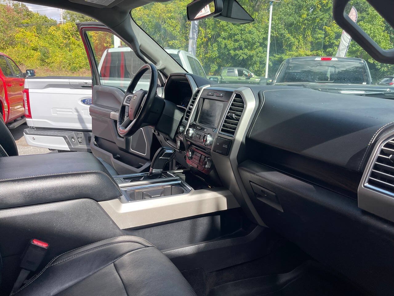 Used 2016 Ford F150 Lariat w/ Equipment Group 502A Luxury AWD/4WD image 36
