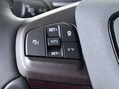 Used 2024 Ford Mustang Mach-E Premium AWD/4WD image 32