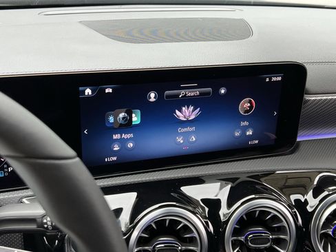 Certified 2025 Mercedes-Benz CLA 250 4MATIC image 18