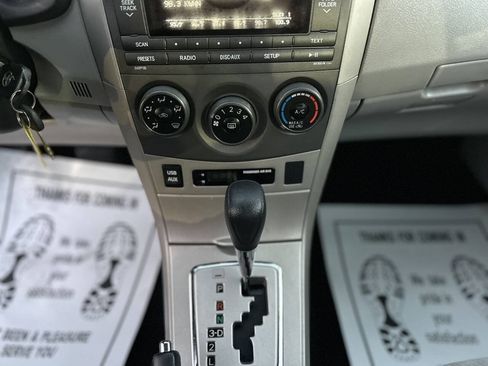 Used 2011 Toyota Corolla LE FWD image 13